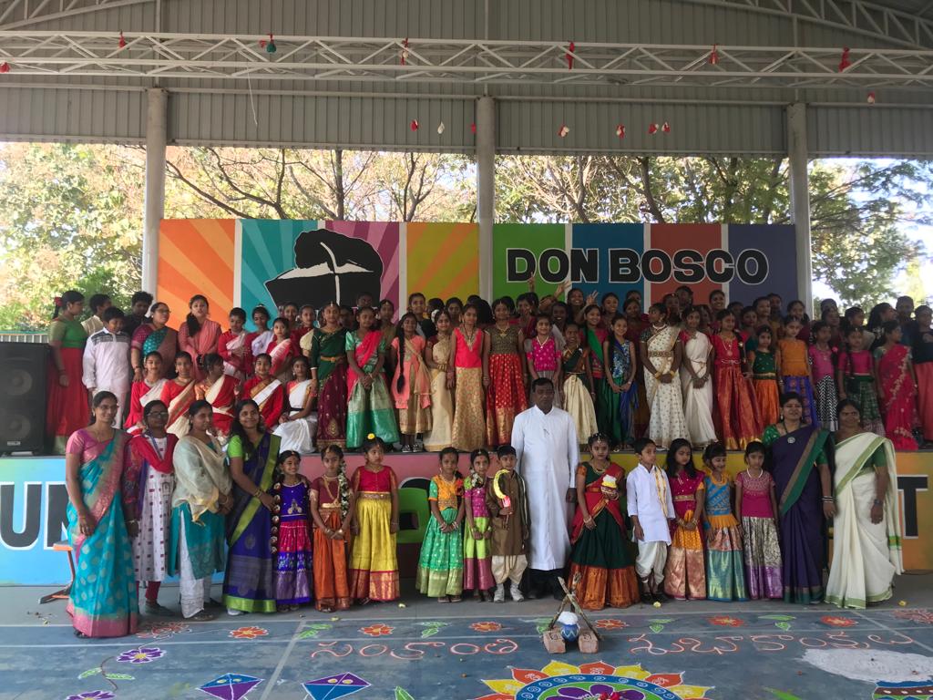 Fancy dress LKG 2023-2024